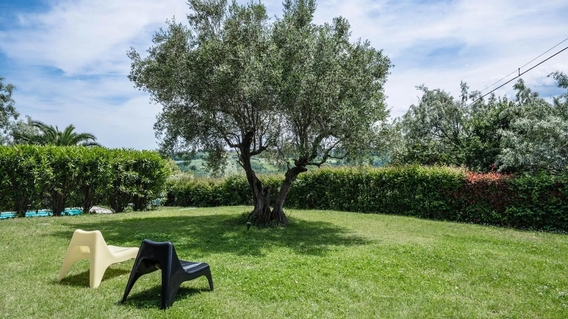 Villa Panoramica Con Piscina Κοριάνο 0*,  Ιταλία